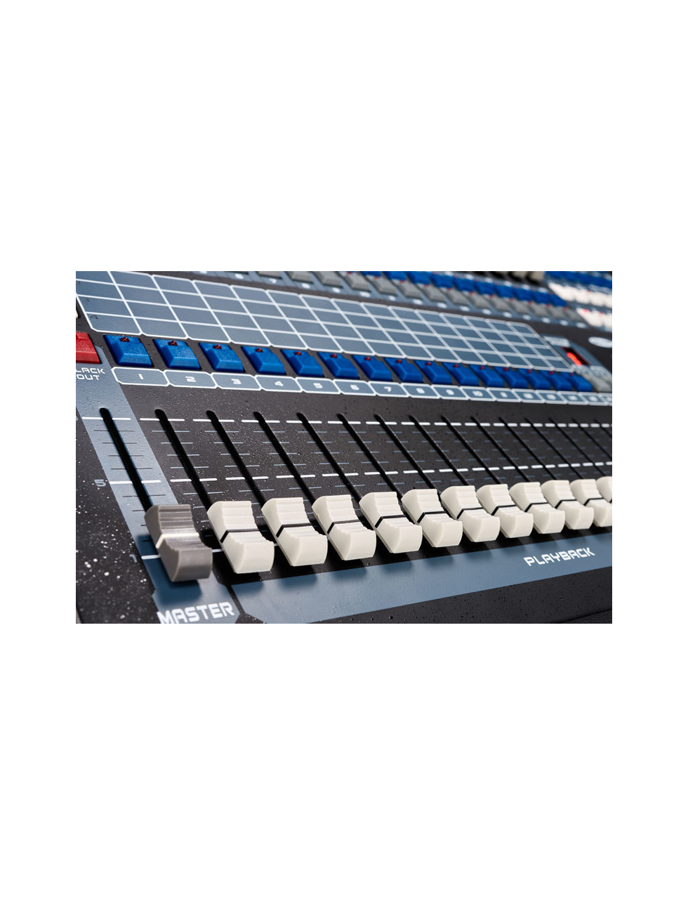 Showtec-Creator-2048-Mixer-8.png
