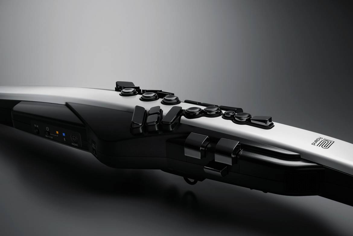 billboard_aerophone_ae-201.jpg